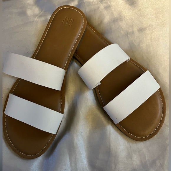 Gap 2 Strap Pleather Sandals - Picture 1 of 6